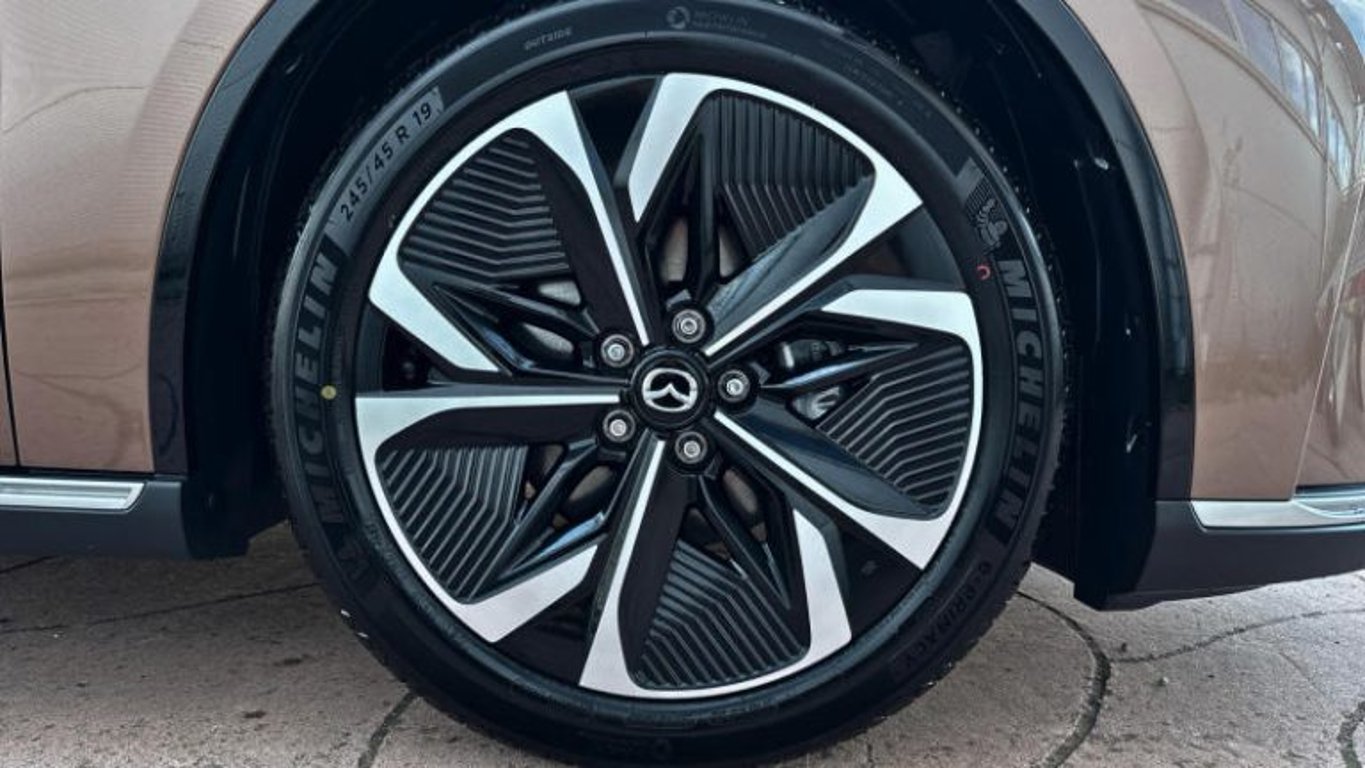 Mazda 6e