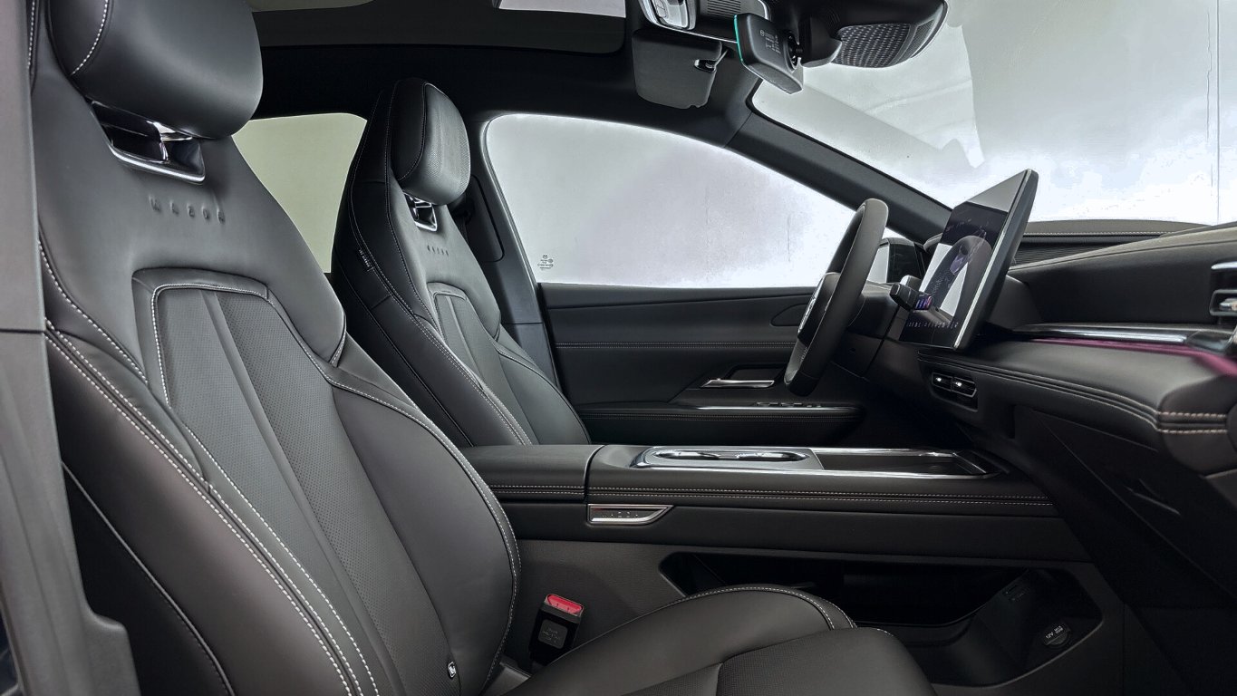 Mazda 6e