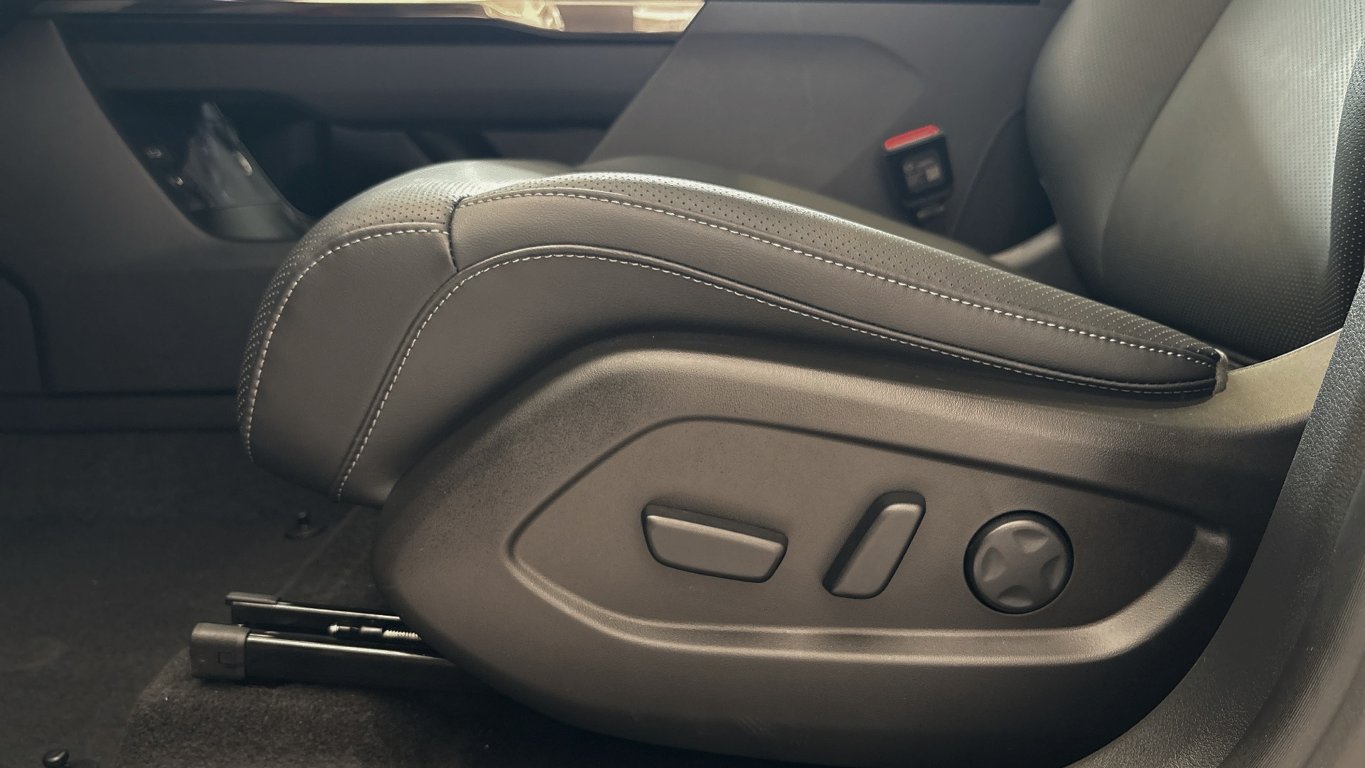Mazda CX-6e